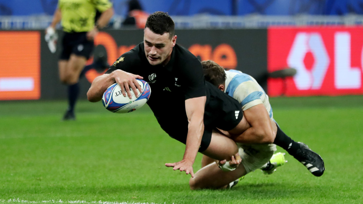 All Blacks acionam 'Ferrari' em meio à crise da segunda fila enquanto Patrick Tuipulotu aumenta os problemas de lesões