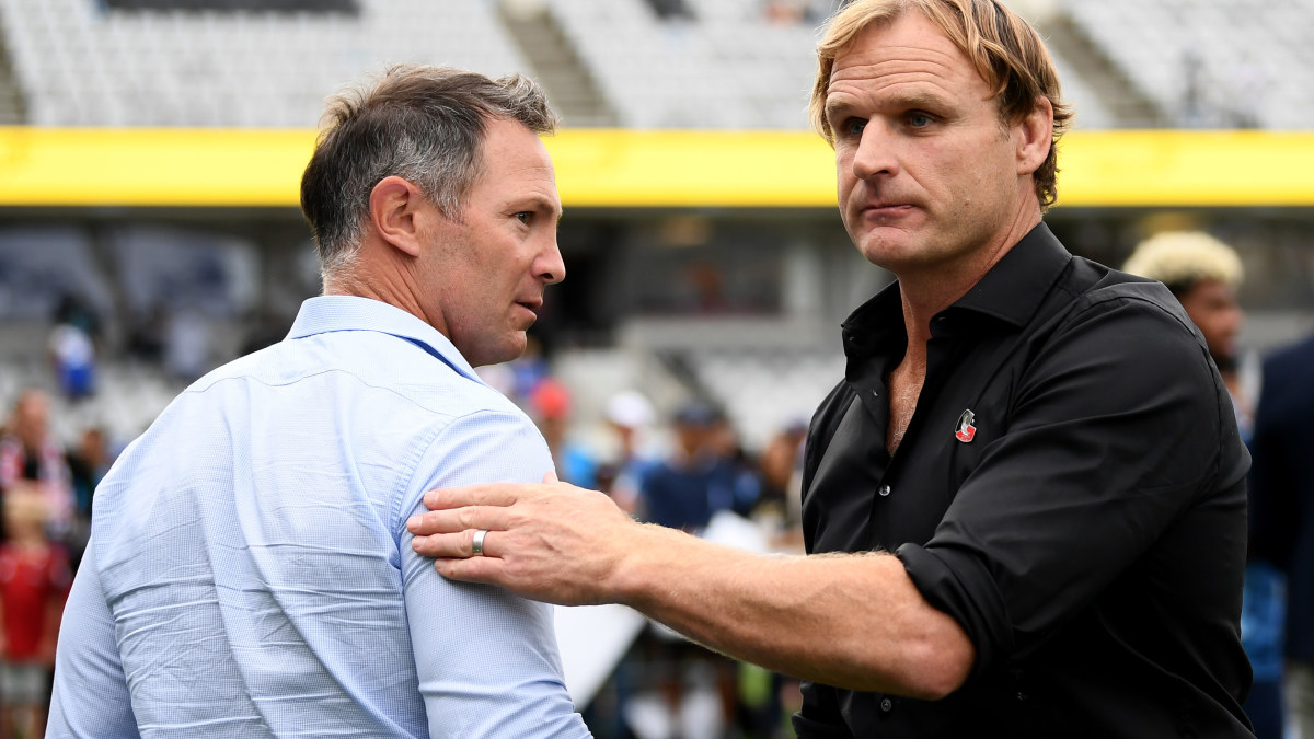 'Tem que valer a pena um telefonema': reviravolta australiana enquanto os All Blacks são abalados pela demissão do técnico