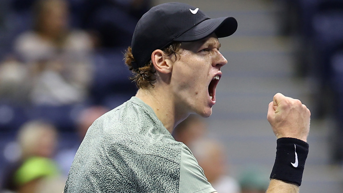 Número 1 do mundo Jannik Sinner segue em frente no US Open apesar do "pesadelo" do doping
