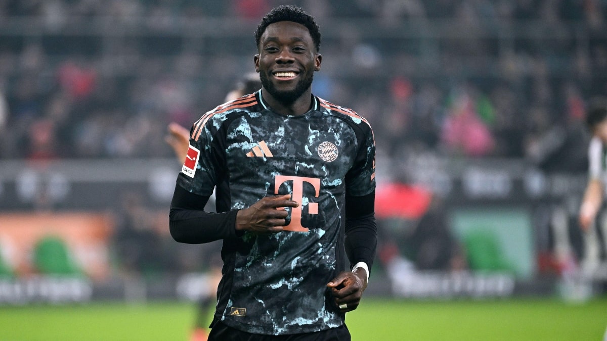 Alphonso Davies of Bayern Munich