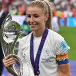 Leah Williamson playing football for England women