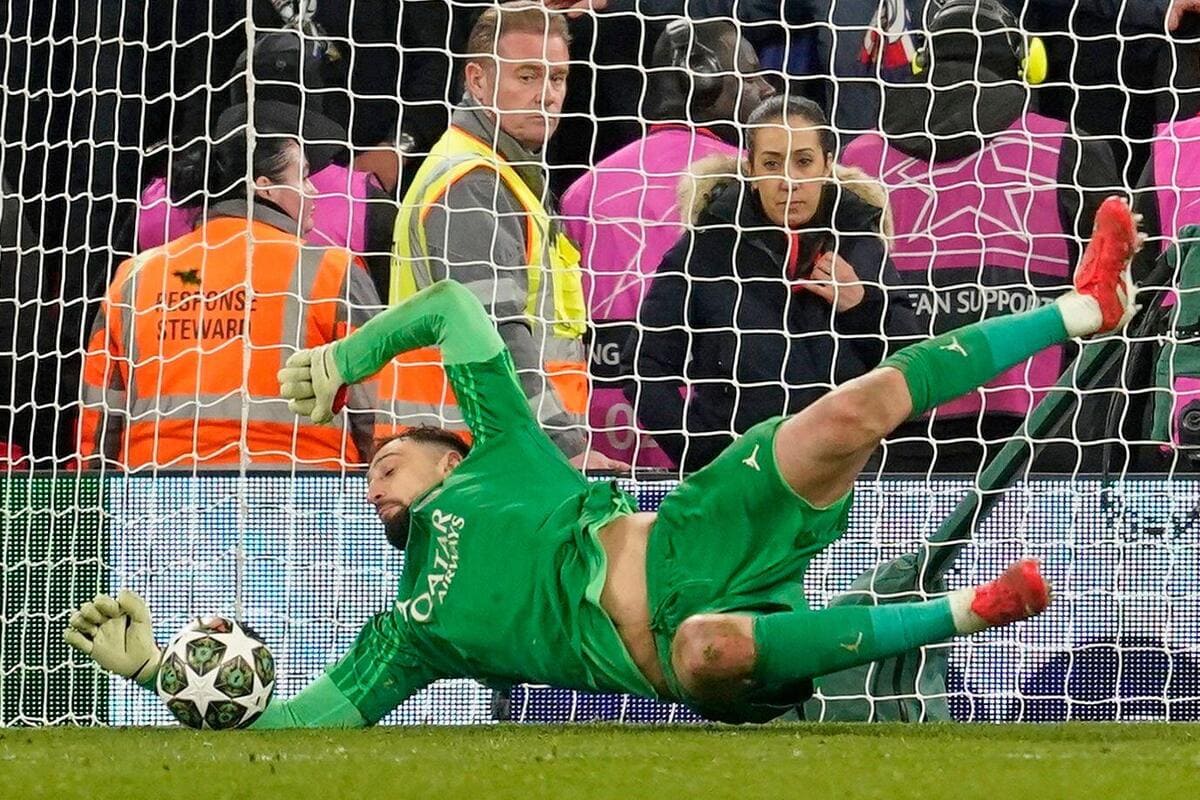 Paris Saint-Germain goalkeeper Gianluigi Donnarumma