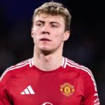 Rasmus Hojlund playing football for Man United