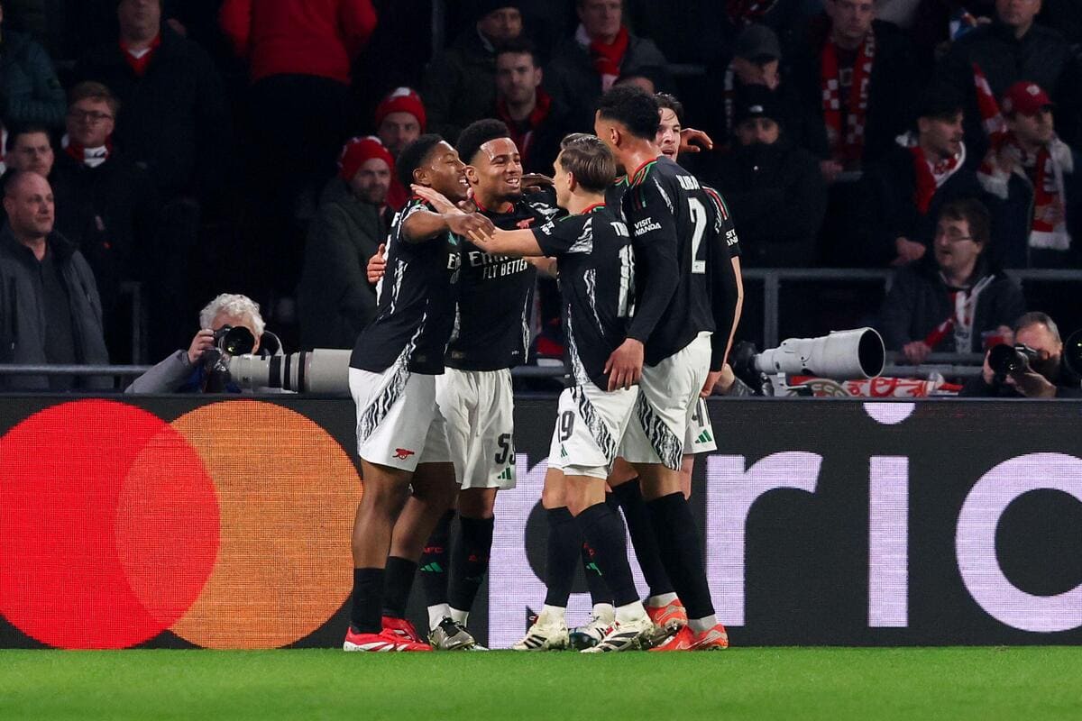 Ethan Nwaneri of Arsenal