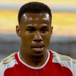 Gabriel Magalhaes playing football for Arsenal