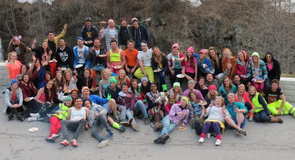 Mãe Wiltshire na final do Ski VIP de volta à competição de esqui