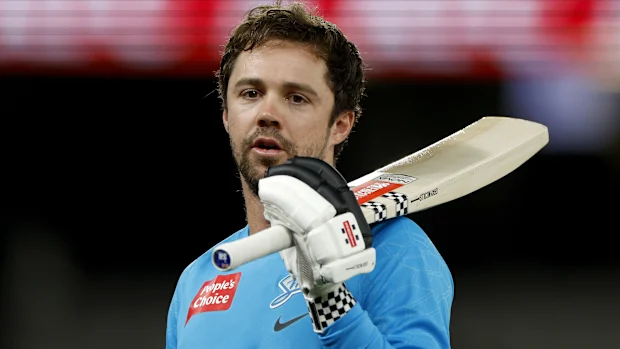 Travis Head of the Strikers se aquece antes da partida da Men's Big Bash League entre Melbourne Renegades e Adelaide Strikers no Marvel Stadium, em 24 de janeiro de 2023, em Melbourne, Austrália. (Foto de Jonathan Di Maggio - CA/Cricket Australia via Getty Images)