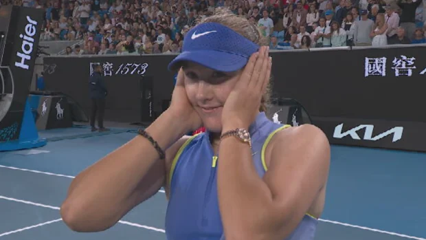 Mirra Andreeva reage ao ser lembrada de uma estatística sobre os vencedores do Aberto da Austrália.