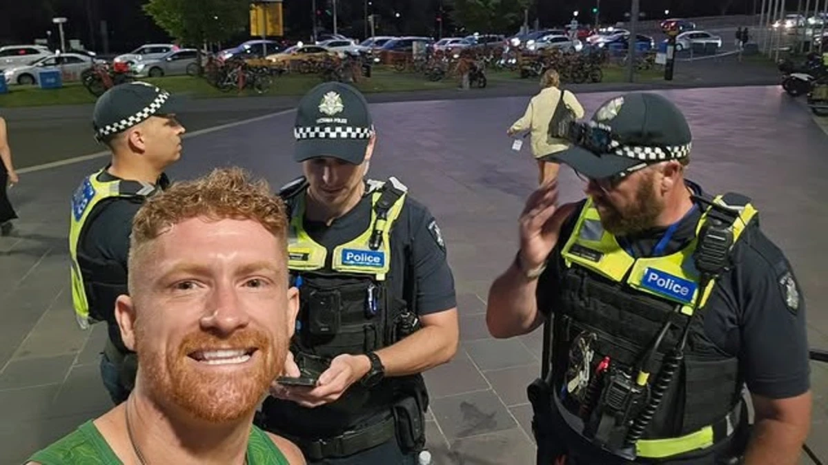 Notícias, superfã de James Bray expulso da partida Alex de Minaur x Frances Tiafoe, vídeo, polícia, segurança