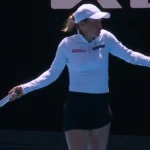 Aberto da Austrália 2026 | Yulia Putintseva explode, vídeo de lançamento de raquete; Resultado da partida de Iva Jovic, vídeo, destaques