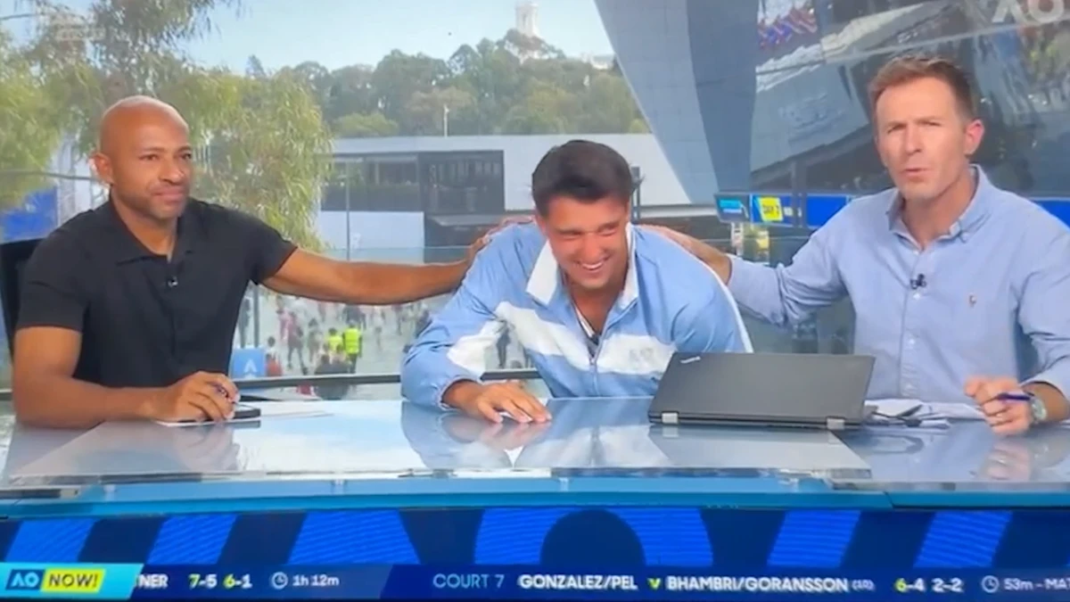 Vídeo de cólicas de Luciano Darderi, notícias de Jannik Sinner, Chris Stubbs, Grand Slam Daily, clima em Melbourne causando estragos