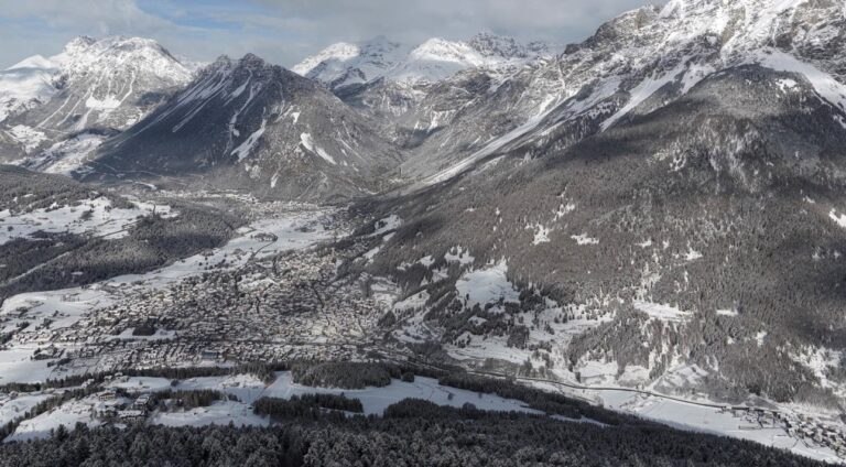 Bormio dá as boas-vindas ao revezamento da tocha olímpica Milano Cortina 2026