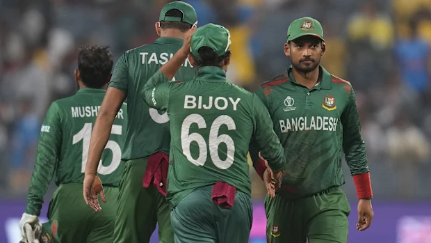 Capitão de Bangladesh, Najmul Hossain Shanto, na Copa do Mundo de 2023.