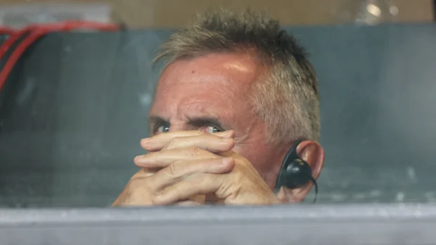O técnico dos Crusaders, Rob Penney, em Eden Park.