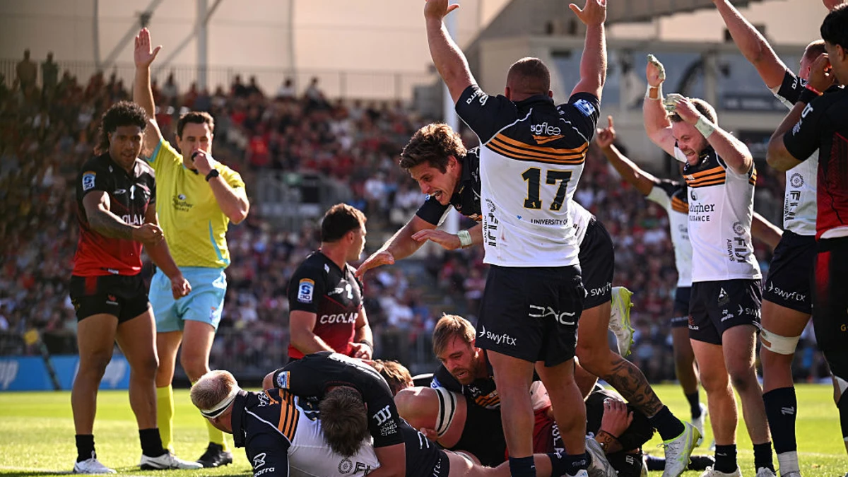 Brumbies venceram os Cruzados; Notícias, reação; Stephen Larkham e o sucesso australiano com a vitória dos Waratahs novamente