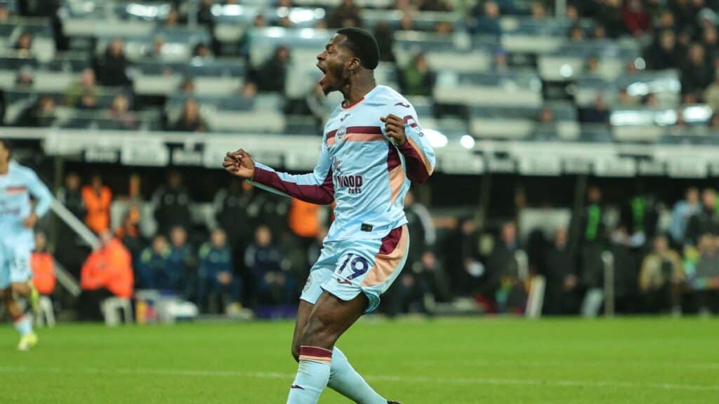 Dango Ouattara marca o gol da vitória em Newcastle no sábado