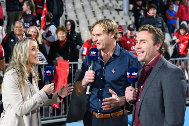Bernadine Oliver-Kerby, Scott Robertson e Justin Marshall em Christchurch.