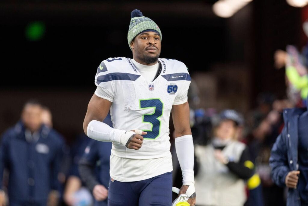 Nick Emmanwori, Nick Emmanwori, do Seattle Seahawks