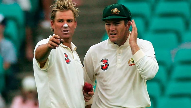 A Austrália não conseguiu encontrar fiandeiros de qualidade desde as aposentadorias de Shane Warne (L) e Stuart MacGill (R)