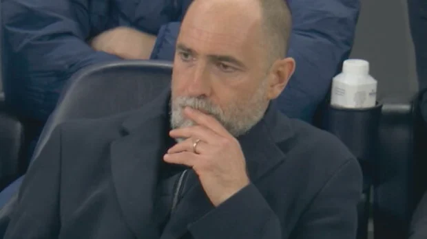 Igor Tudor após o cartão vermelho.