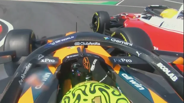 Lewis Hamilton acertou Lando Norris nos primeiros minutos de treinos para o Grande Prêmio da China.