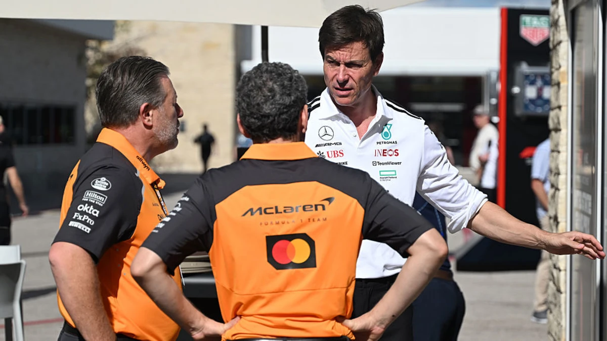 McLaren aponta o dedo para a Mercedes após desastre atingir Oscar Piastri, Lando Norris, Grande Prêmio da China