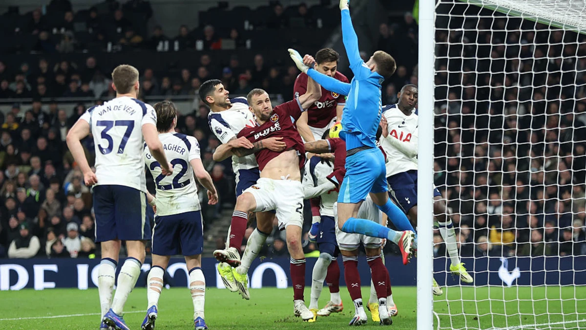 Coluna de Mark Bosnich; Opinião da Liga dos Campeões; Antevisão do Spurs vs Forest; Análise Arsenal x Manchester City