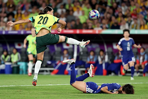 Sam Kerr dos Matildas no Stadium Australia.