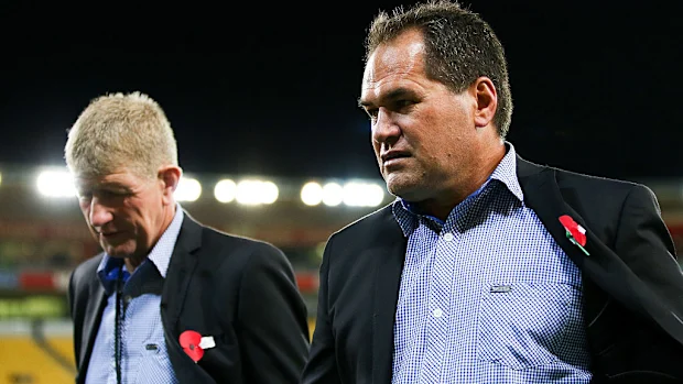 Dave Rennie e Neil Barnes em Wellington.