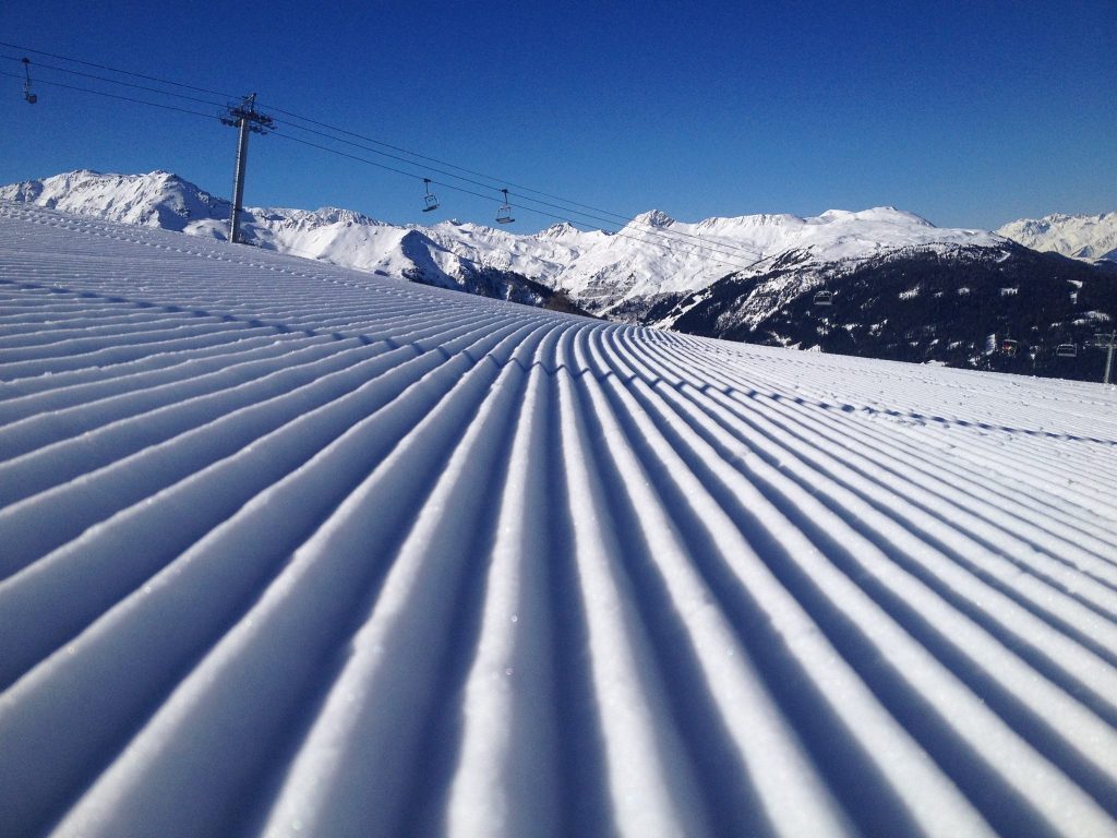 Sol, neve e ofertas se alinham para um abril incrível nos Alpes