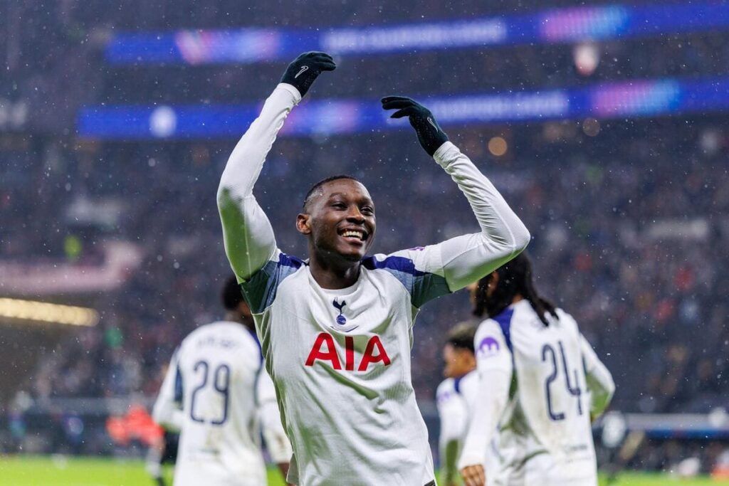 Randal Kolo Muani, atacante do Tottenham