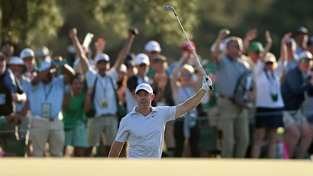 Rory McIlroy, da Irlanda do Norte, reage no 17º green durante a segunda rodada do Torneio Masters de 2026 no Augusta National Golf Club em 10 de abril de 2026 em Augusta, Geórgia. (Foto de Maddie Meyer/Getty Images)