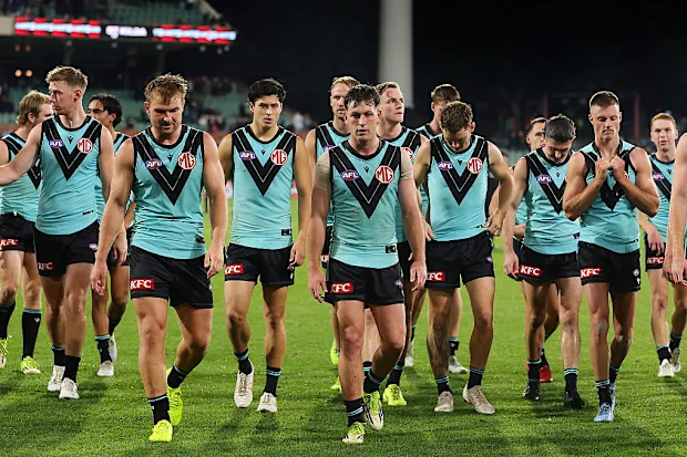 Zak Butters lidera o time após a derrota.