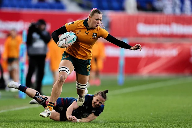 Maddison Levi, da Austrália, faz uma entrada.