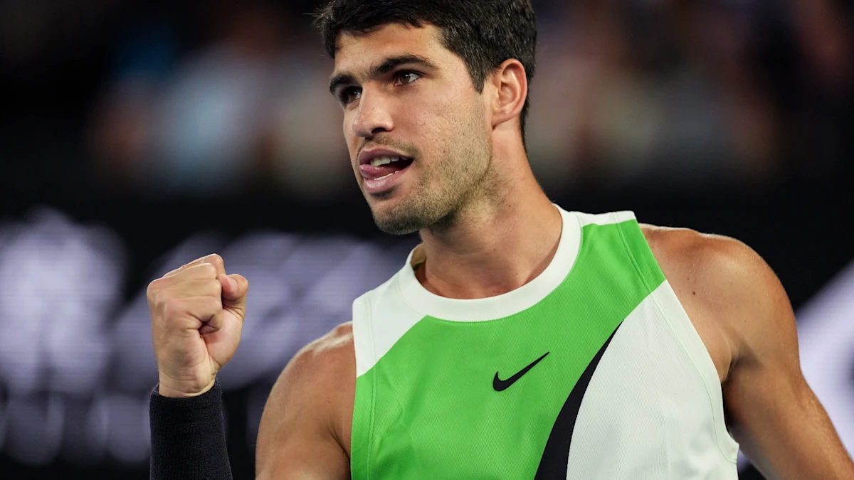Carlos Alcaraz está fora de Roland Garros devido a lesão no pulso