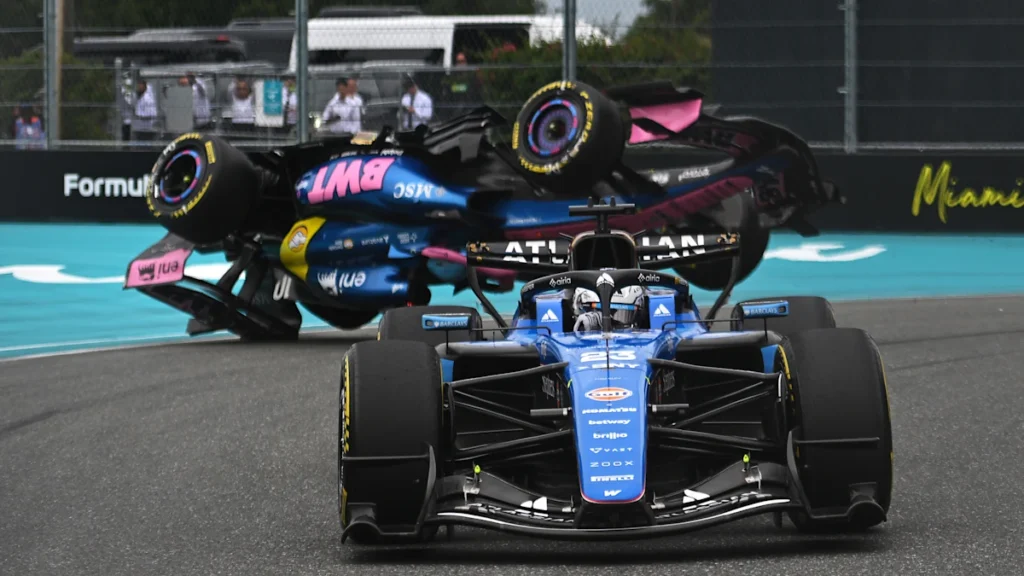 Grande Prêmio de Miami 2026: Liam Lawson culpa problemas de caixa de câmbio do Racing Bulls pela virada dramática do carro do rival