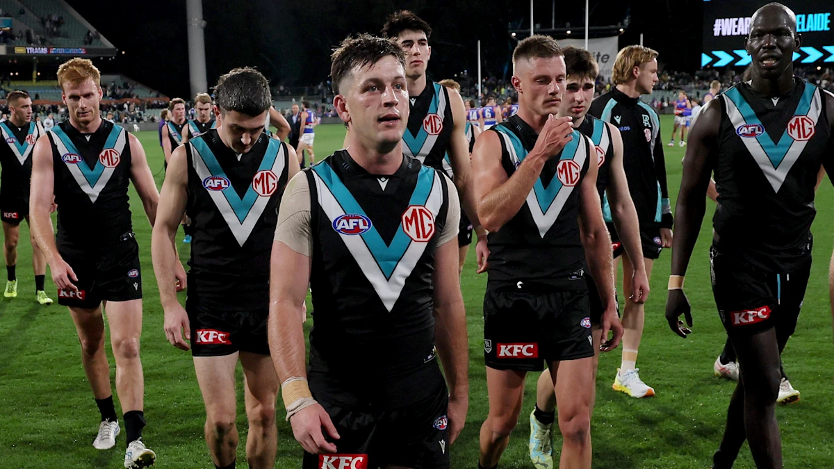 Notícias da AFL 2026: Zak Butters, de Port Adelaide, evita sanção por colisão com Joel Freijah, dos Bulldogs Ocidentais | Vídeo