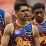 Notícias da AFL 2026: Brisbane Lions perde vitória do Fremantle Dockers, vídeo de luta; Matthew Lloyd os chama de preguiçosos