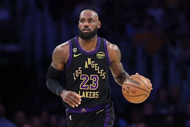 LeBron James ainda é visto por alguns como o rosto da NBA.