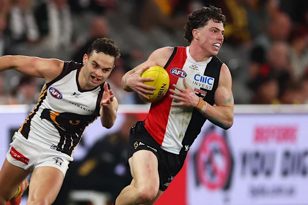 Darcy Wilson de St Kilda em movimento.