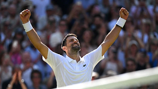 Djokovic avança em quatro sets.
