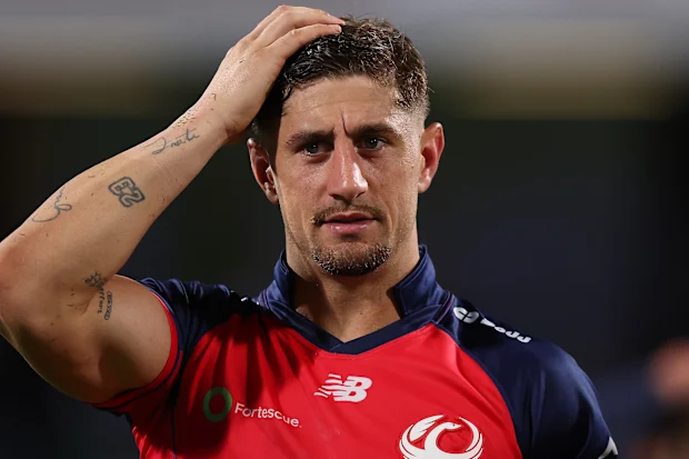 PERTH, AUSTRÁLIA - 16 DE MAIO: Zac Lomax da Força observa após a partida da 14ª rodada do Super Rugby entre Western Force e Queensland Reds no HBF Park, em 16 de maio de 2026, em Perth, Austrália. (Foto de Paul Kane/Getty Images)