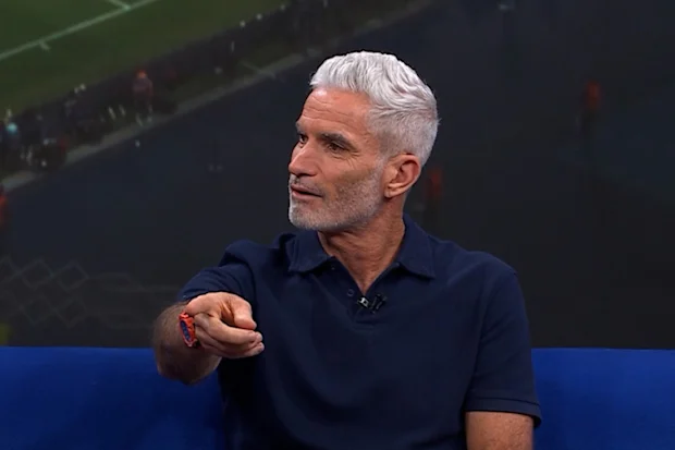 O ex-capitão do Socceroos Craig Foster no Stan Sport.