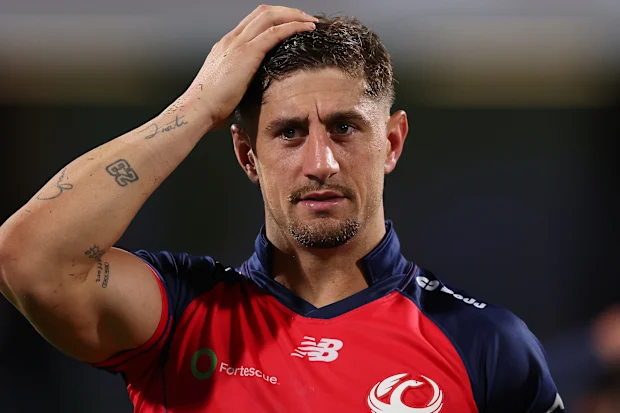 PERTH, AUSTRÁLIA - 16 DE MAIO: Zac Lomax da Força observa após a partida da 14ª rodada do Super Rugby entre Western Force e Queensland Reds no HBF Park, em 16 de maio de 2026, em Perth, Austrália. (Foto de Paul Kane/Getty Images)
