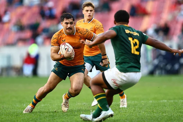 Zach Fittler, da Austrália, durante a partida do Campeonato de Rugby Sub-20 em Gqeberha.