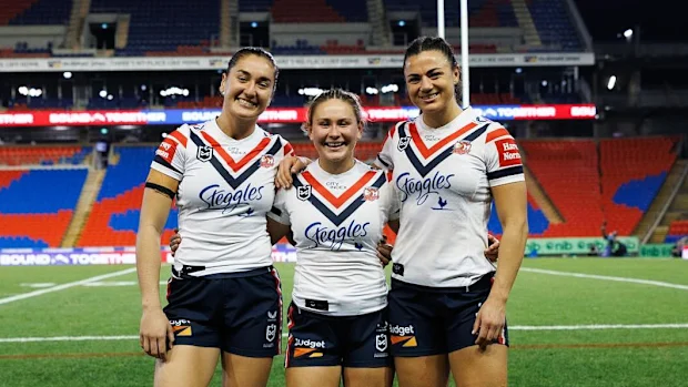(LR) Olivia Kernick, Keeley Nizza e Millie Elliott