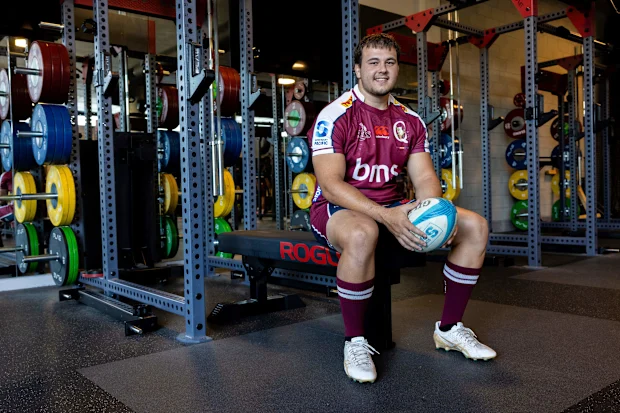 Massimo De Lutiis do Queensland Reds.