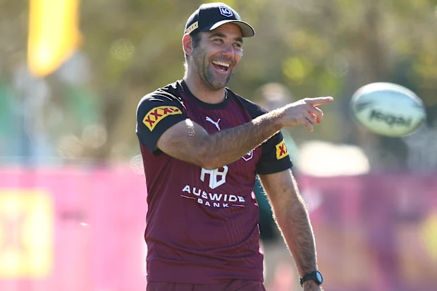 O técnico assistente Cameron Smith durante uma sessão de treinamento do Queensland Maroons State of Origin em Sanctuary Cove em 8 de julho de 2023 em Gold Coast, Austrália. (Foto de Chris Hyde/Getty Images)