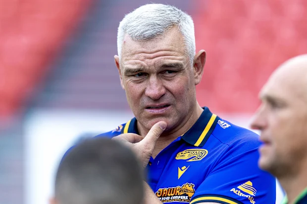 O técnico do Parramatta Eels, Jason Ryles, antes do jogo experimental contra o Newcastle Knights no McDonald Jones Stadium em 14 de fevereiro de 2025.