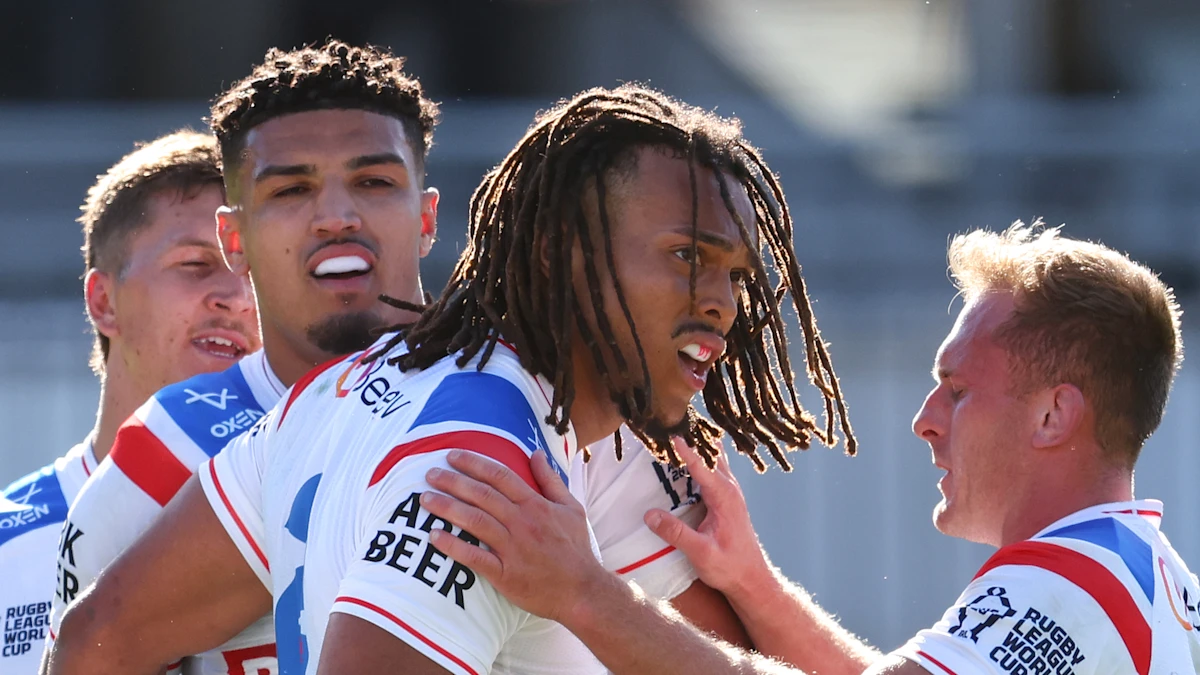 Resultados ao vivo da Copa do Mundo de Rugby League 2026: resultados de Samoa x PNG, atualizações de Inglaterra x França, últimas notícias; 'Agarrando-se a qualquer coisa': Herbie Farnworth e Dom Young fazem três truques enquanto a França desaparece
